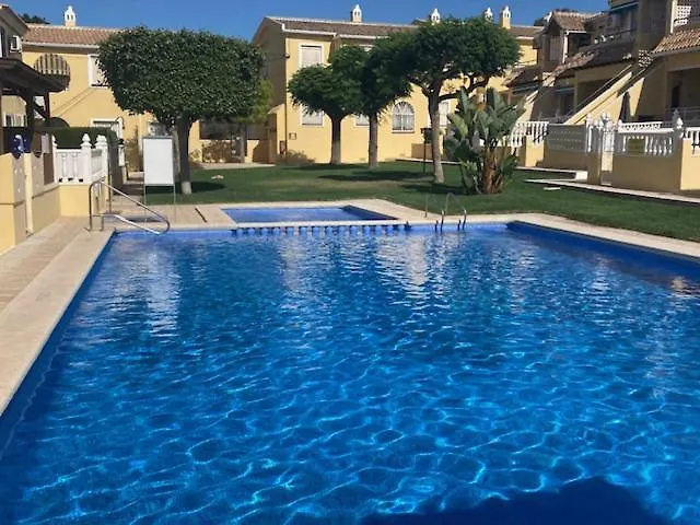 Martin Secure Complex Two Bed With Access To Six Pools Appartamento