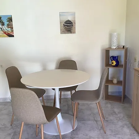 Martin Secure Complex Two Bed With Access To Six Pools